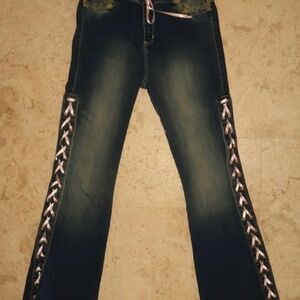 Bodied by Kali Uchis Muñekita Obsesión Jeans